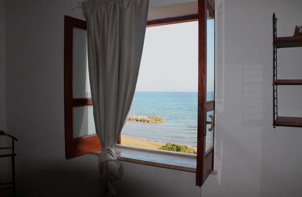 Villa Eva Sul Mare Area "A" 波扎洛 客房 照片